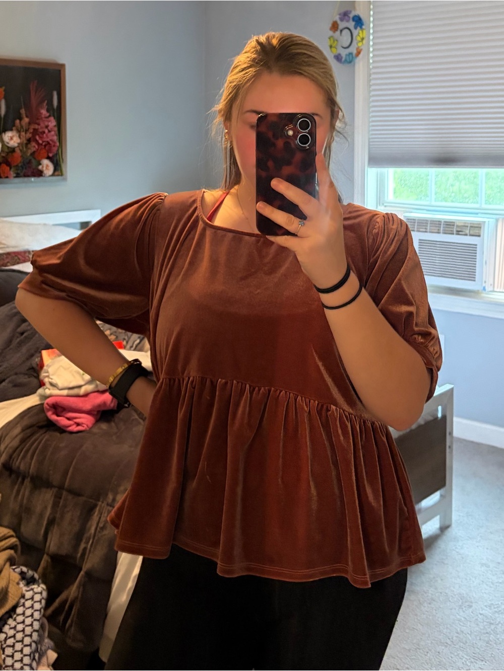 ARULA mauve Velvet Peplum Top
